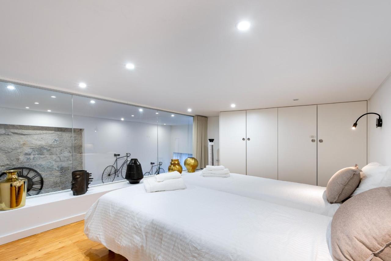 City Center Modern Apartment In Порто Екстериор снимка